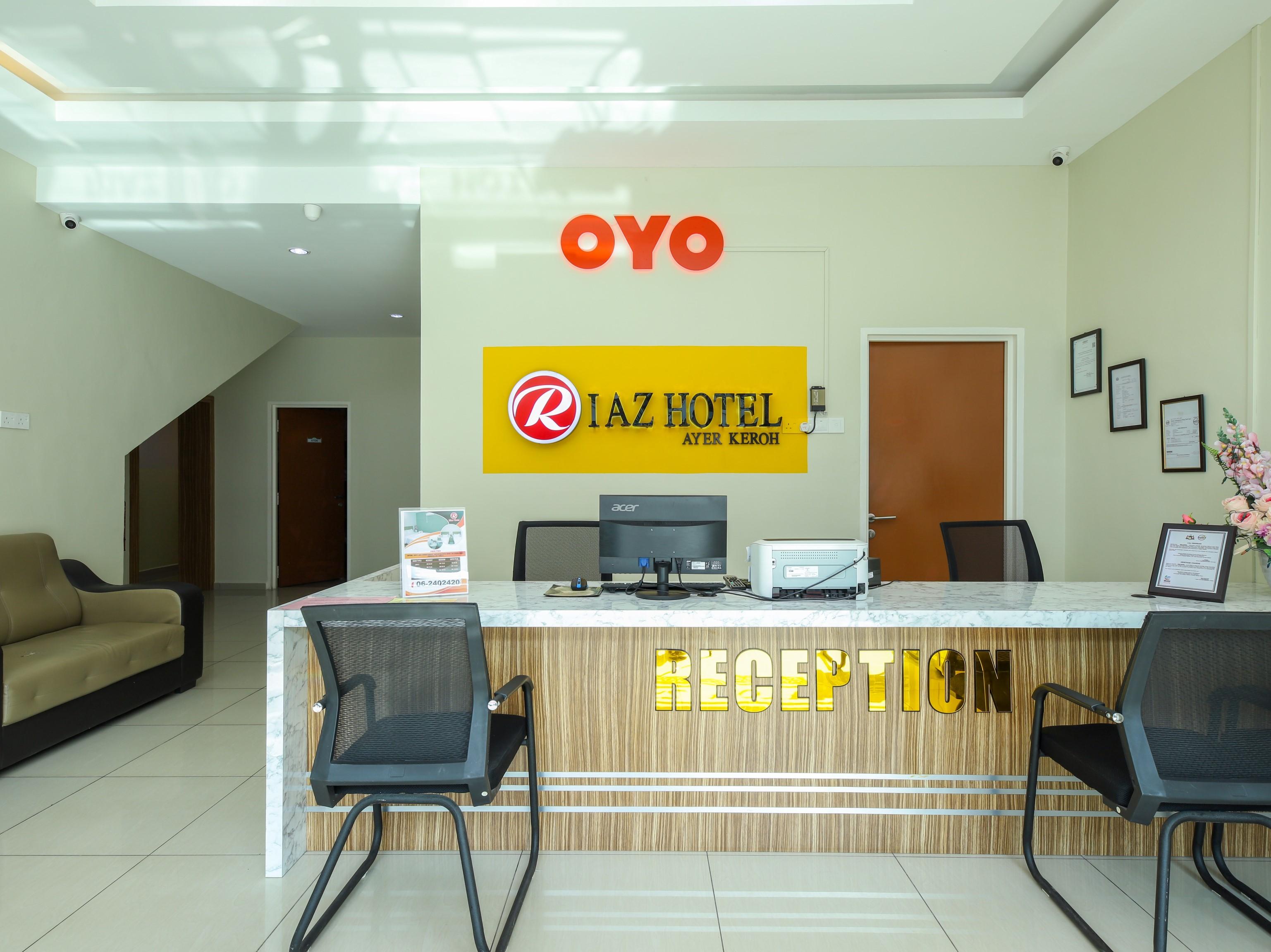 Oyo 89839 Riaz Hotel Malacca Exteriör bild