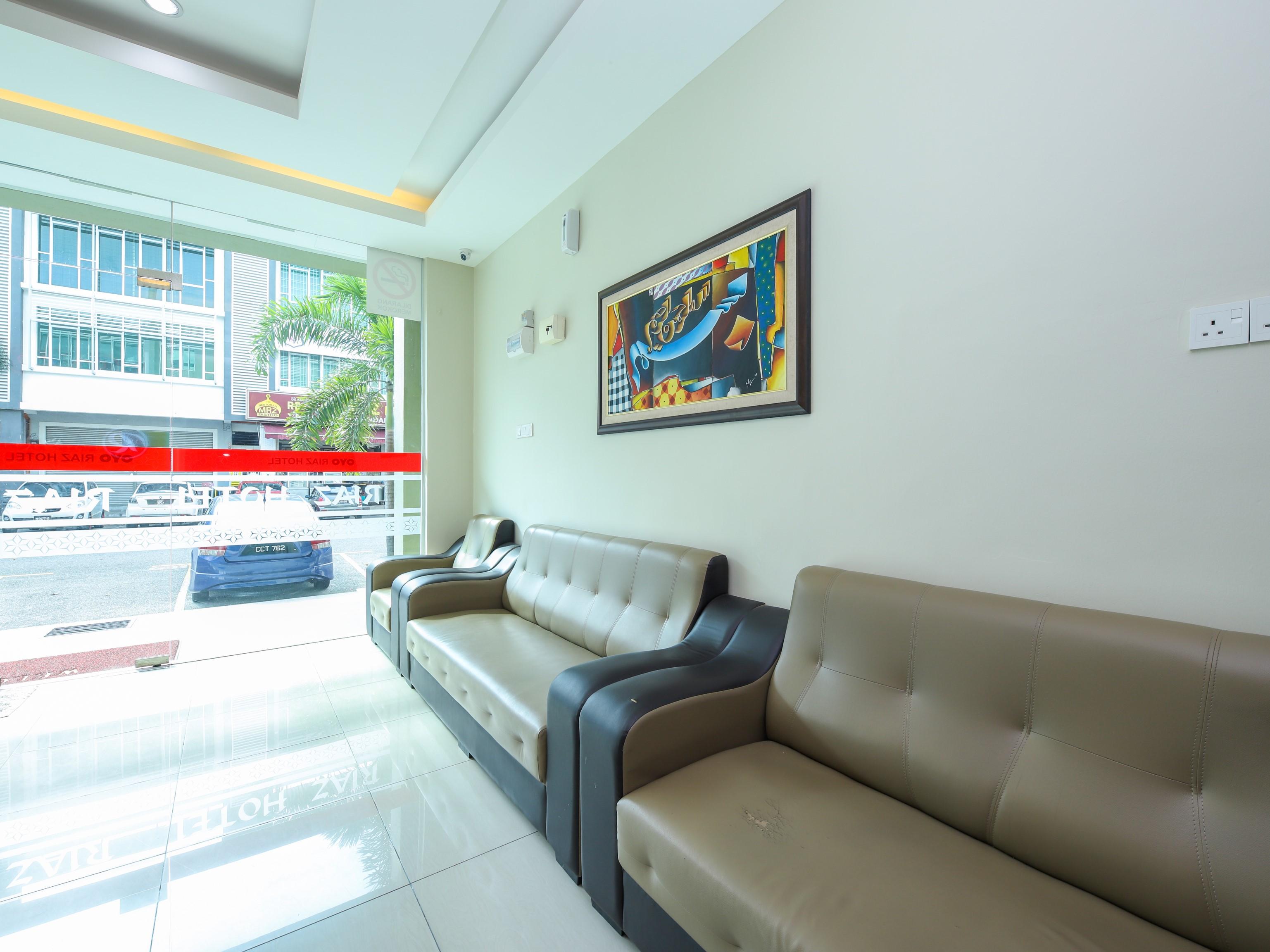 Oyo 89839 Riaz Hotel Malacca Exteriör bild